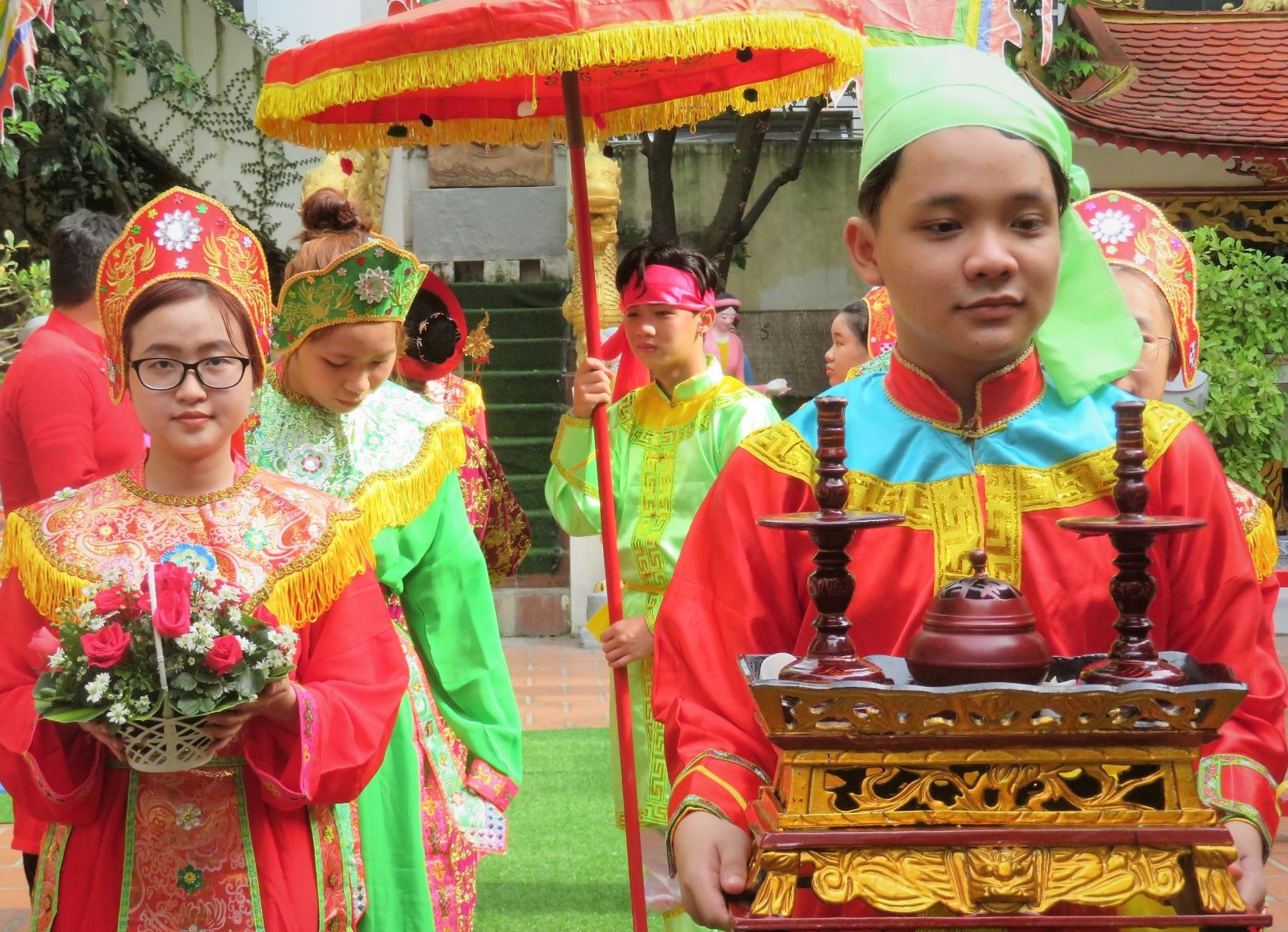 Thực hành nghi lễ hầu đồng – Nét đặc trưng trong tín ngưỡng thờ Mẫu Tam phủ của người Việt.